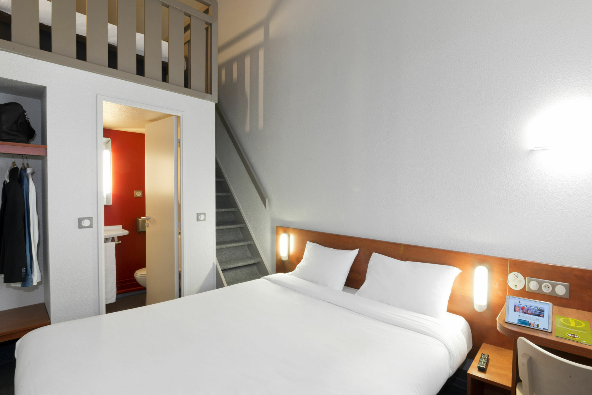 B&B Hotel Angers 1 Beaucouzé Εξωτερικό φωτογραφία